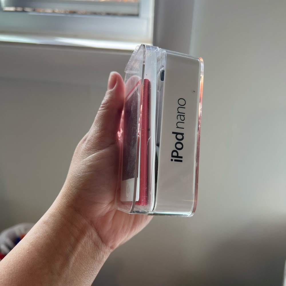 Brand new (open box) ipod nano 7th gen